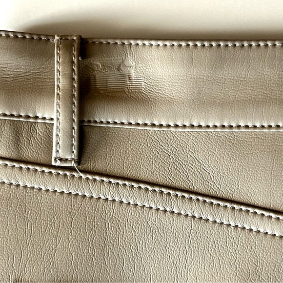 🌷NWT Vegan Leather Wilfred Light Taupe/Tan Pants. Size: 8 - Picture 14 of 16